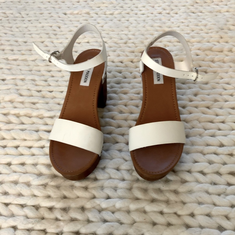 Steve Madden white clog heel
